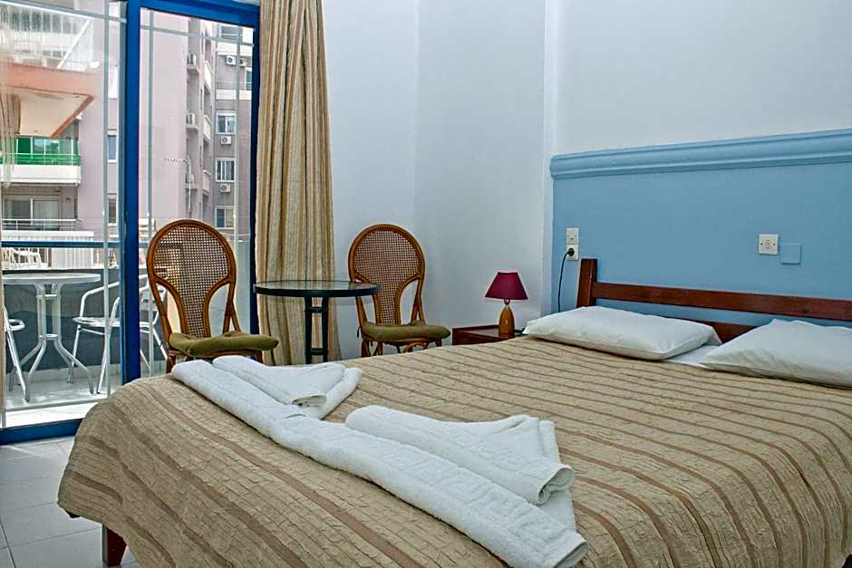 Danaos Hotel