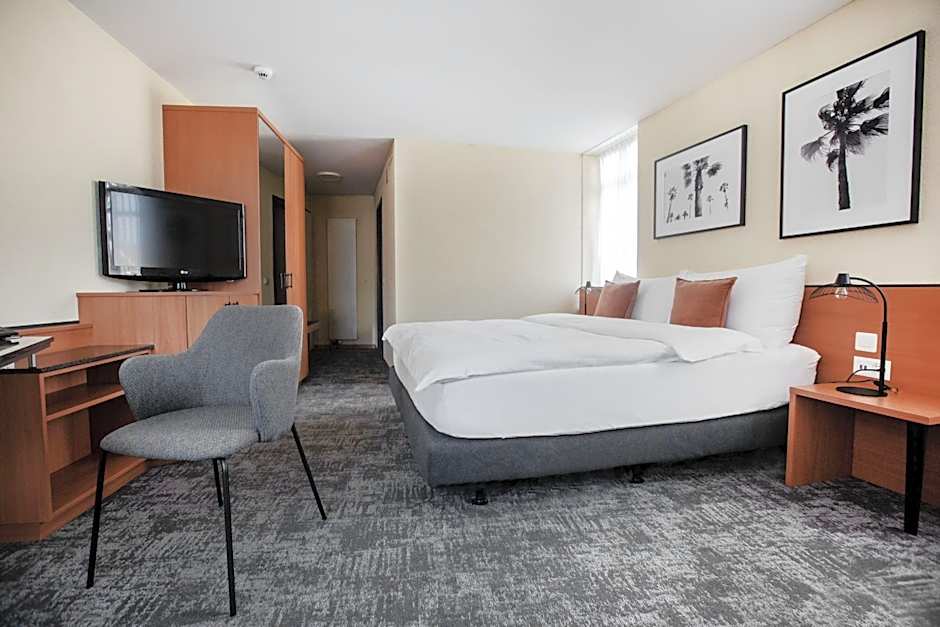 HOTEL ENGEL LIESTAL - Business & Lifestyle