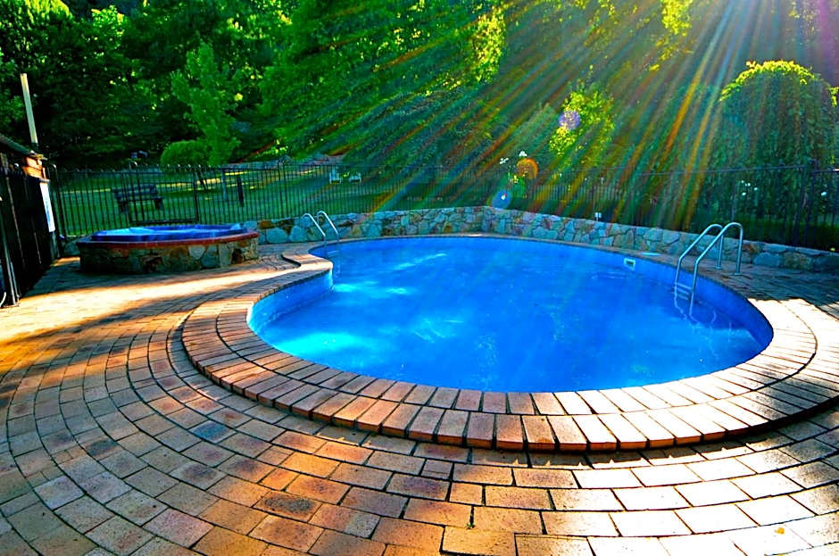 Chestnut Tree Holiday Units