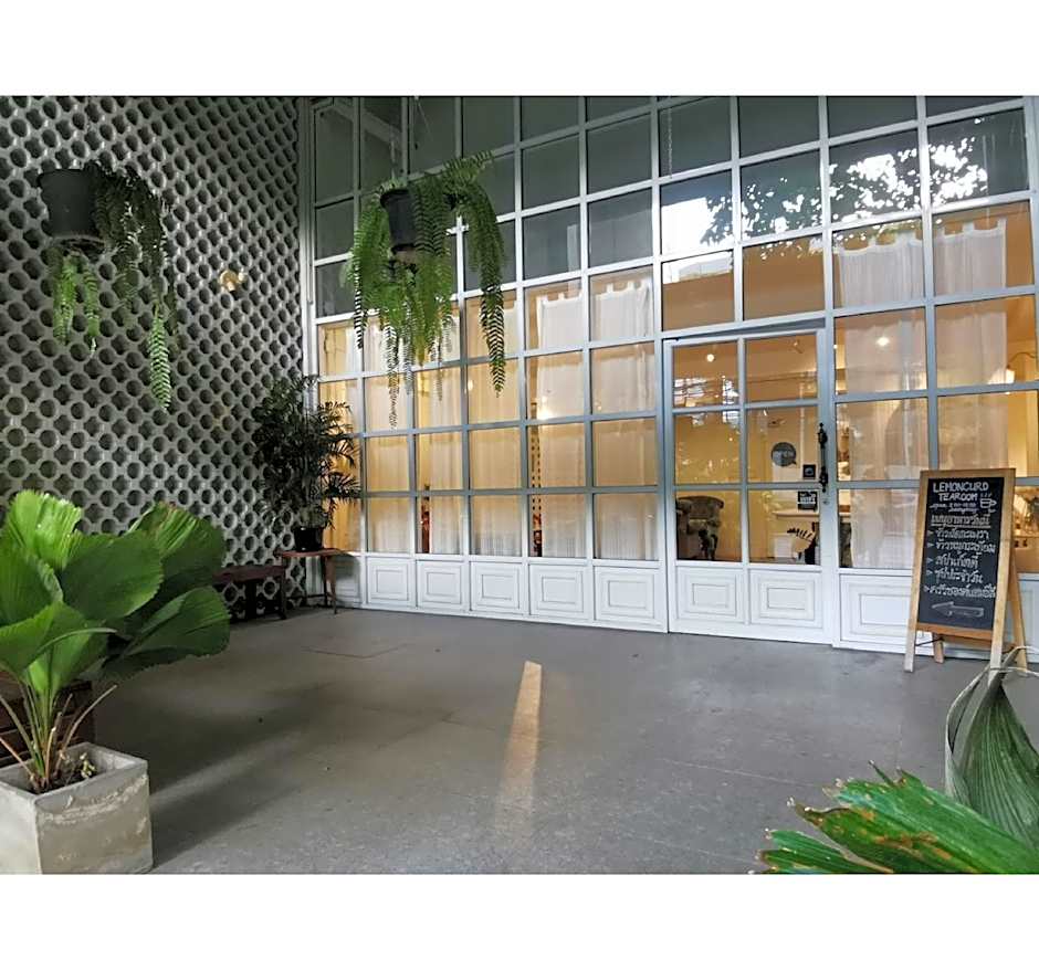 Collection O The Spades Hostel