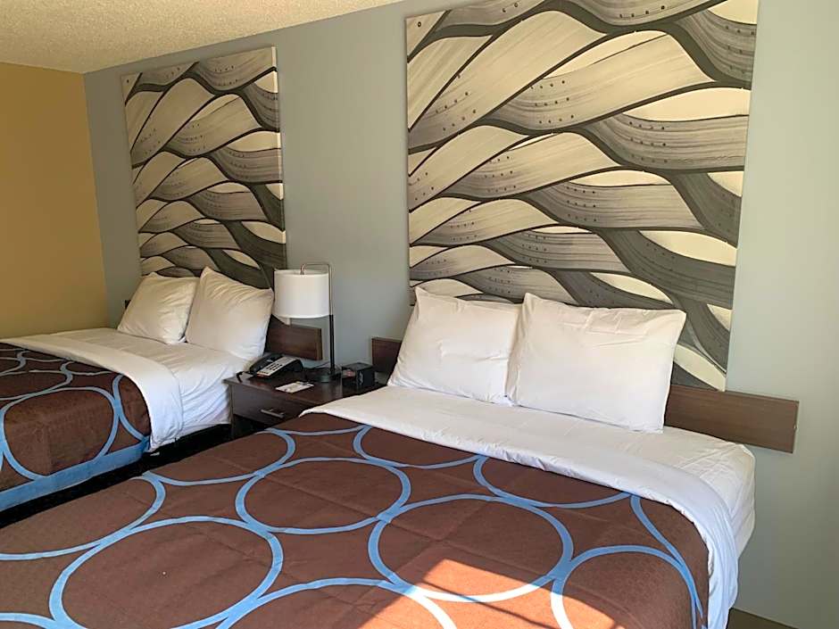 Super 8 by Wyndham Joliet