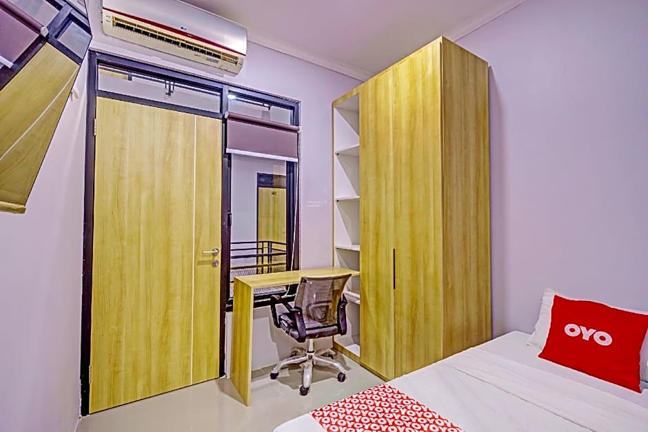 Capital O 93068 D Twinz House Syariah