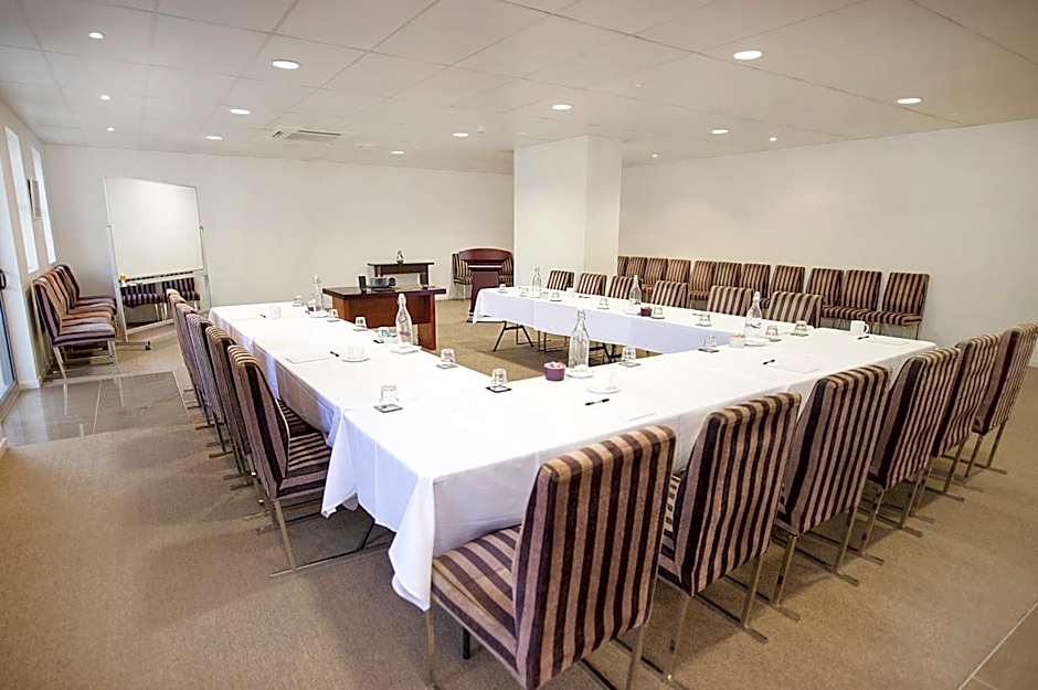 Gladstone City Central Apartment Hotel Official