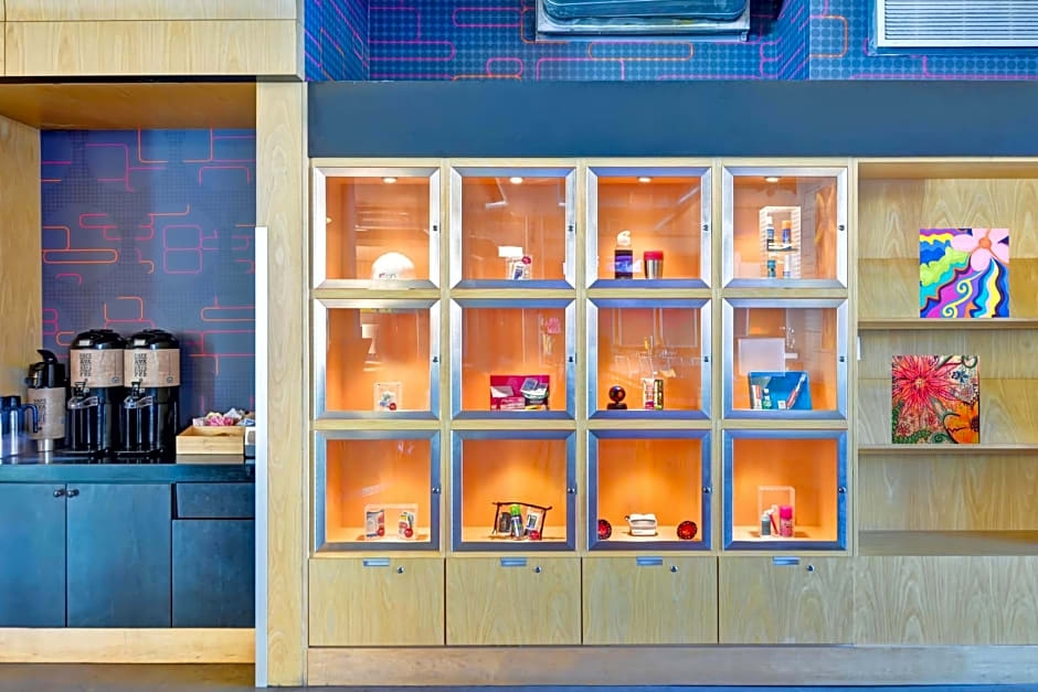Aloft Phoenix Airport