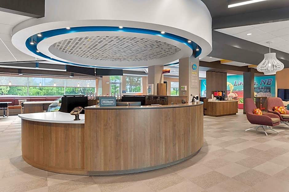 Tru by Hilton Lincoln East