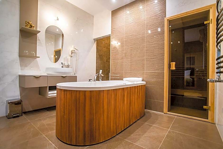 Barack Thermal Hotel and Spa