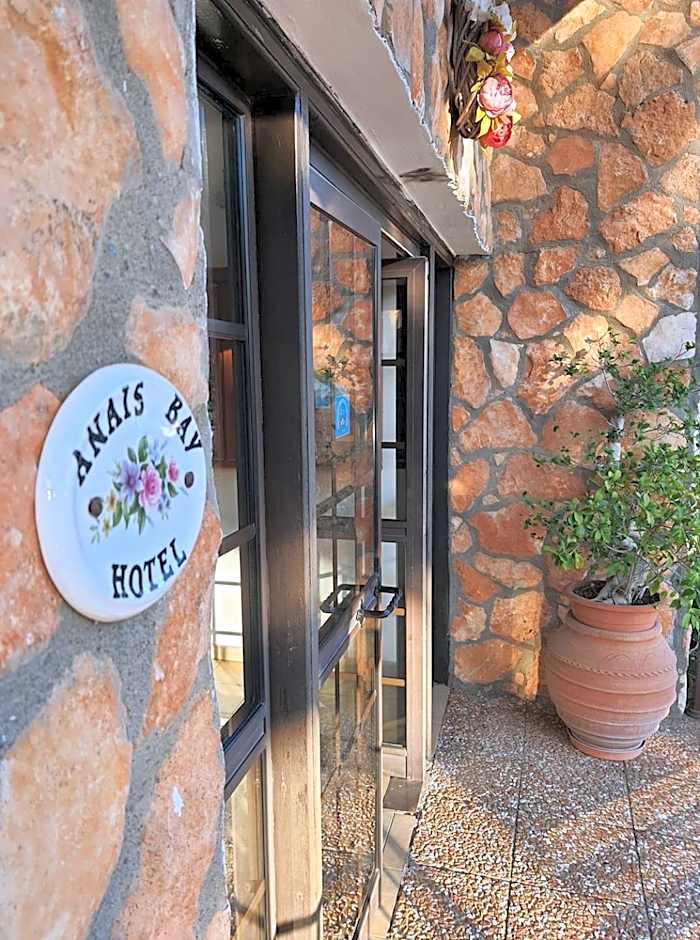 Anais Bay Hotel