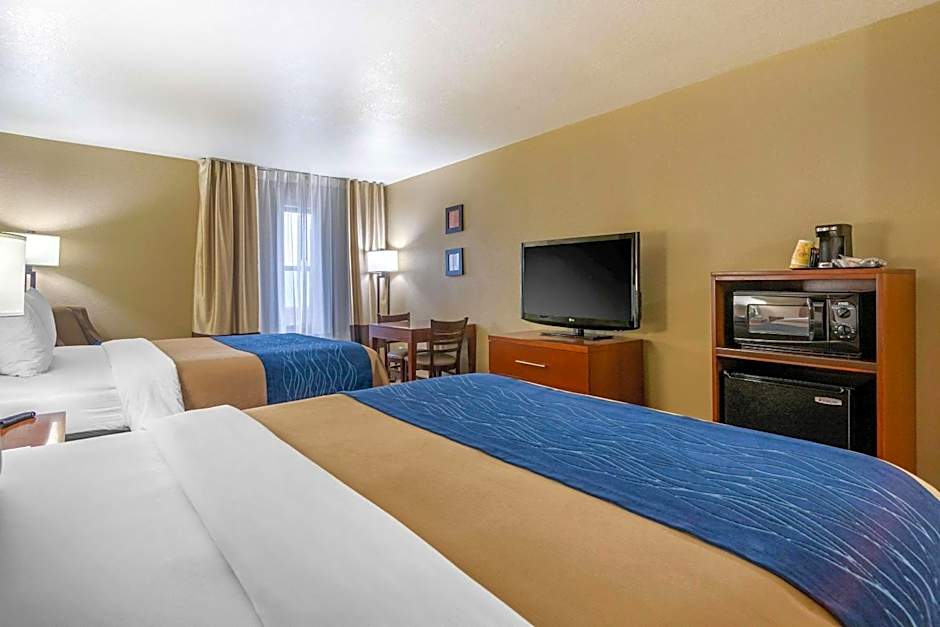Comfort Inn & Suites Springfield I-44