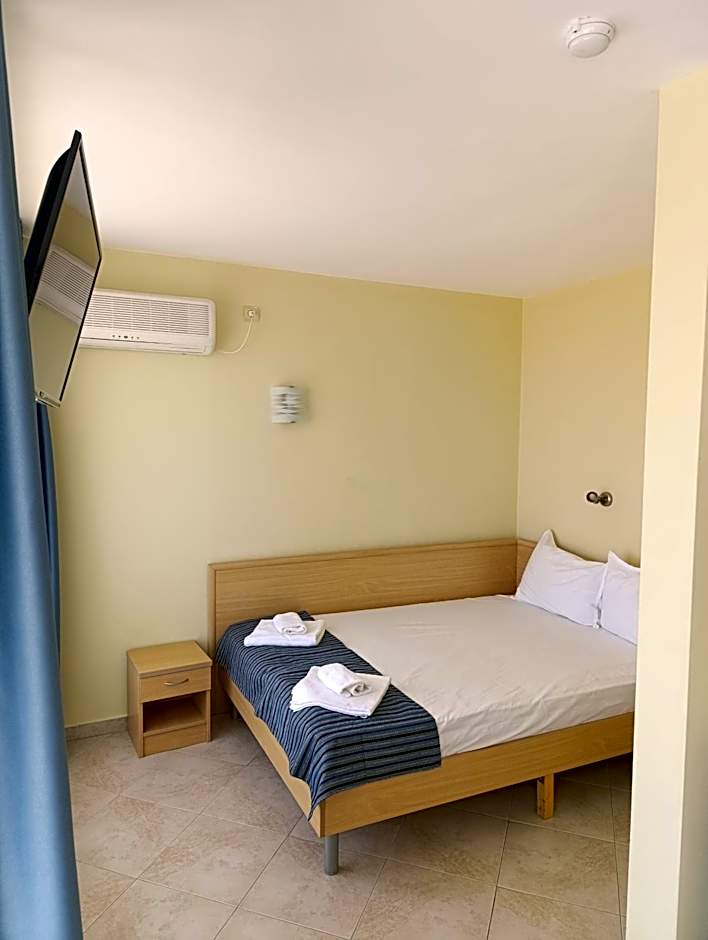 Семеен хотел Бриз