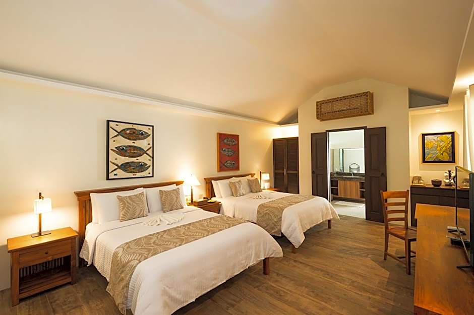 Photo 1 of 8 of Deluxe 2 Queen Beds Casita