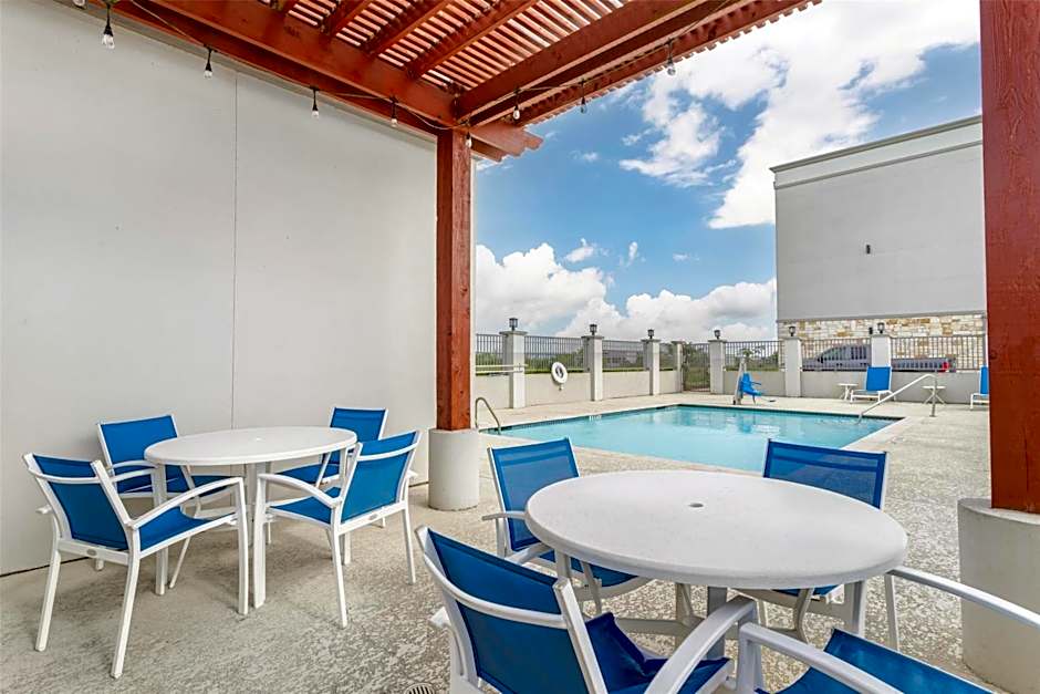 Best Western Plus Waller Hotel