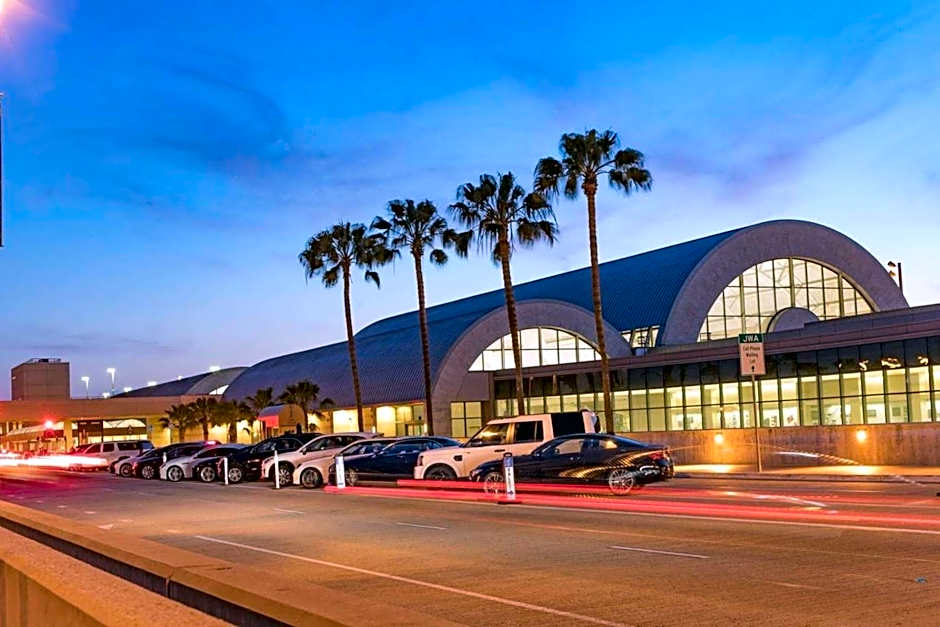 Studio 6 Suites Santa Ana, CA