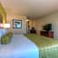 Cobblestone Inn & Suites - Holyoke