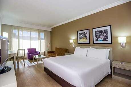 Standard Double or Twin Room Free Parking Promo