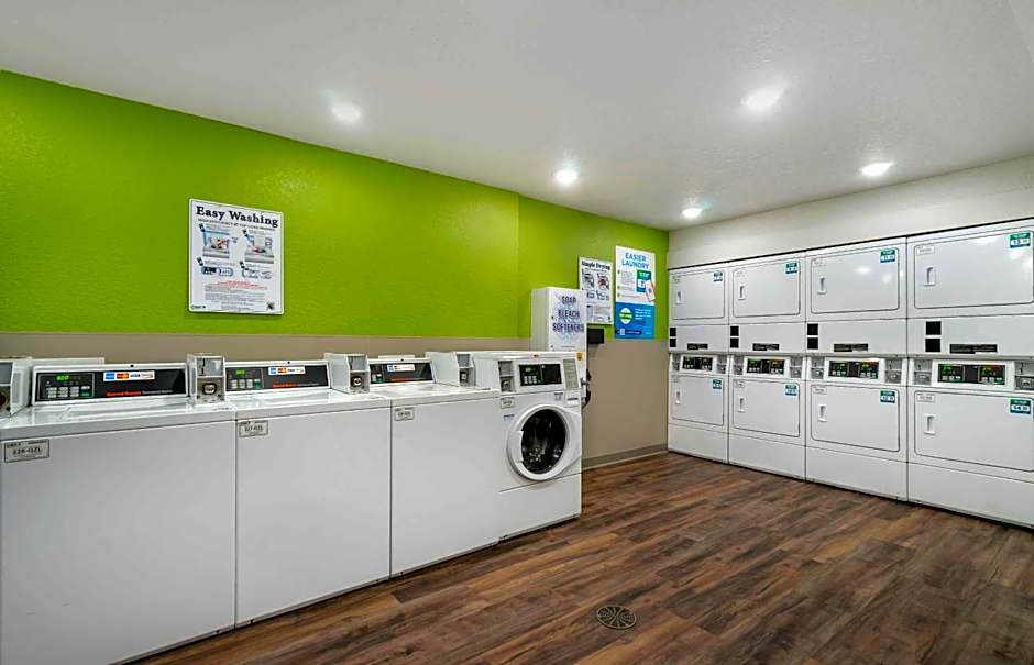 Extended Stay America Select Suites - Tampa - Brandon - East