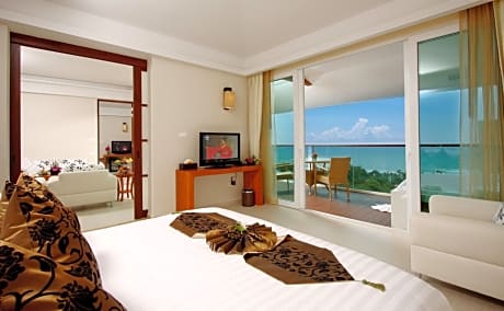 Grand Family Suite with Sea View