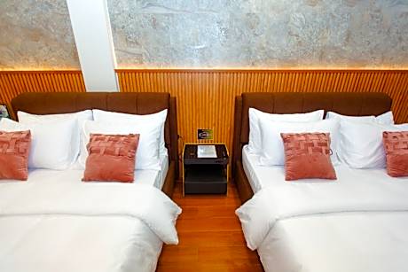 Superior Family Room