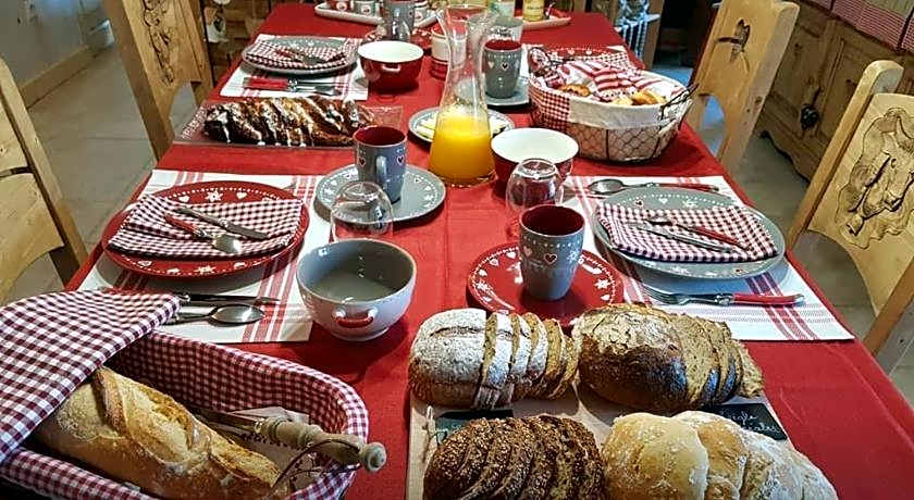 La Ferme de La-haut B&B