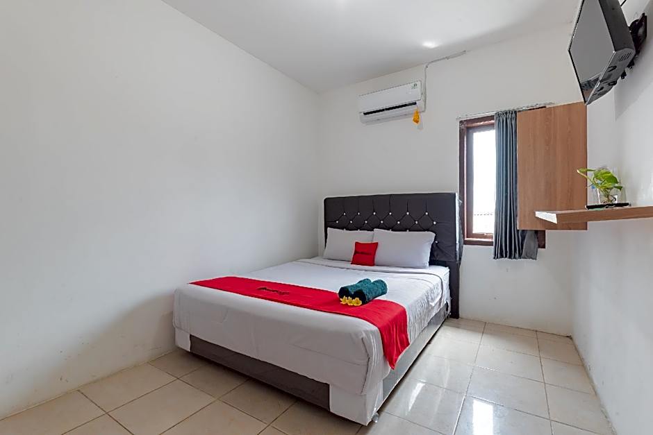 RedDoorz @ Kubu Selem Palapa Lampung