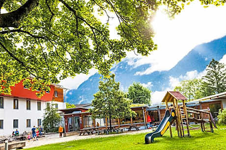 Jugendherberge Garmisch-Partenkirchen - membership required!