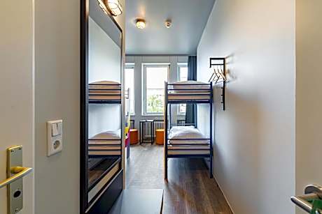 Bed in 4-Bed Dormitory Room