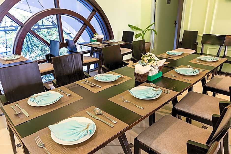 Le House Boutique Hotel - 100m to the beach