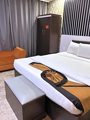 Msquare Hotel GRA