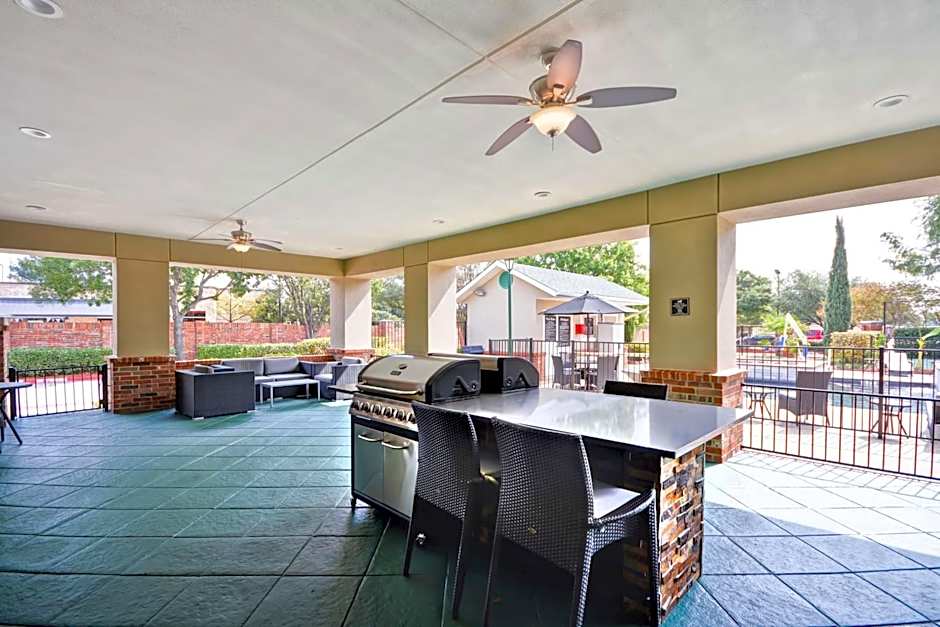 Homewood Suites By Hilton Dallas/Lewisville