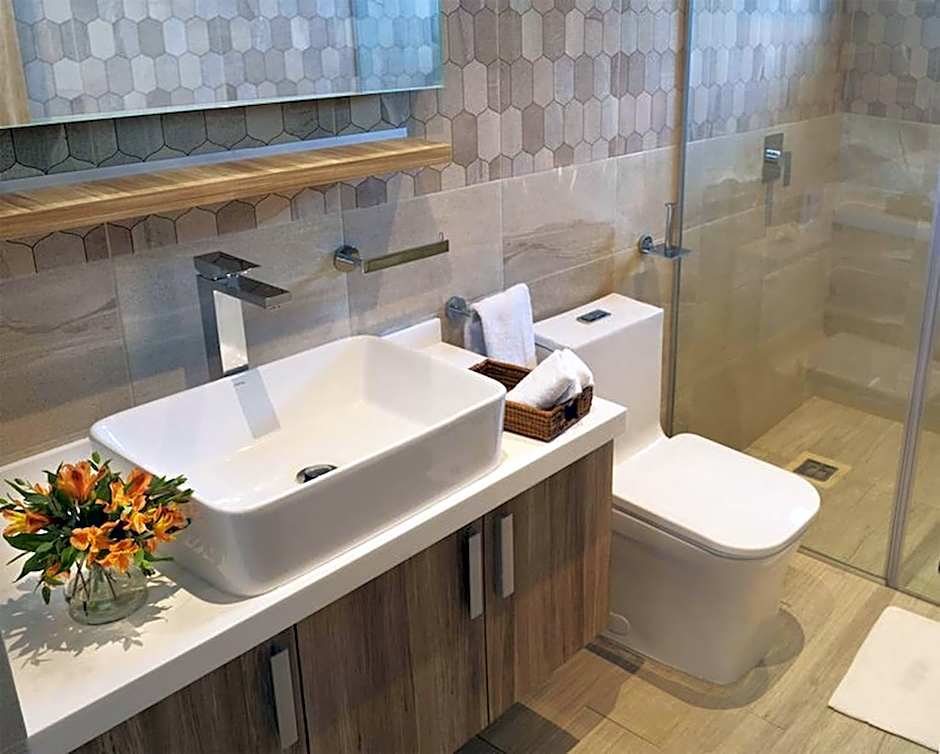 Opal Suites Apartments