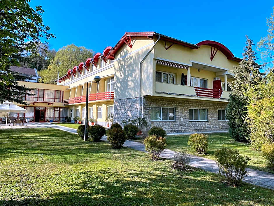 Hello Balcsi Apartmanház