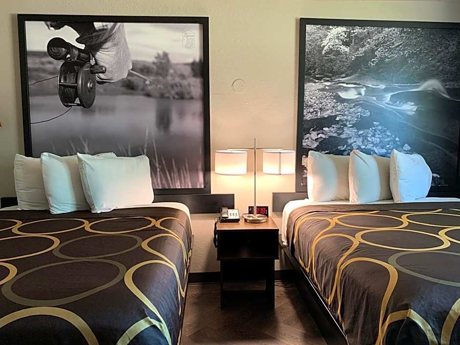 Super 8 by Wyndham Greeley