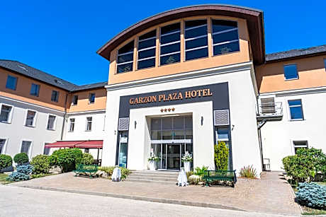 Hotel Garzon Plaza
