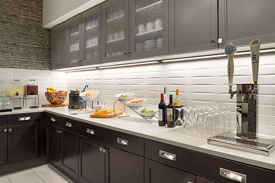 Homewood Suites By Hilton Milwaukee Downtown