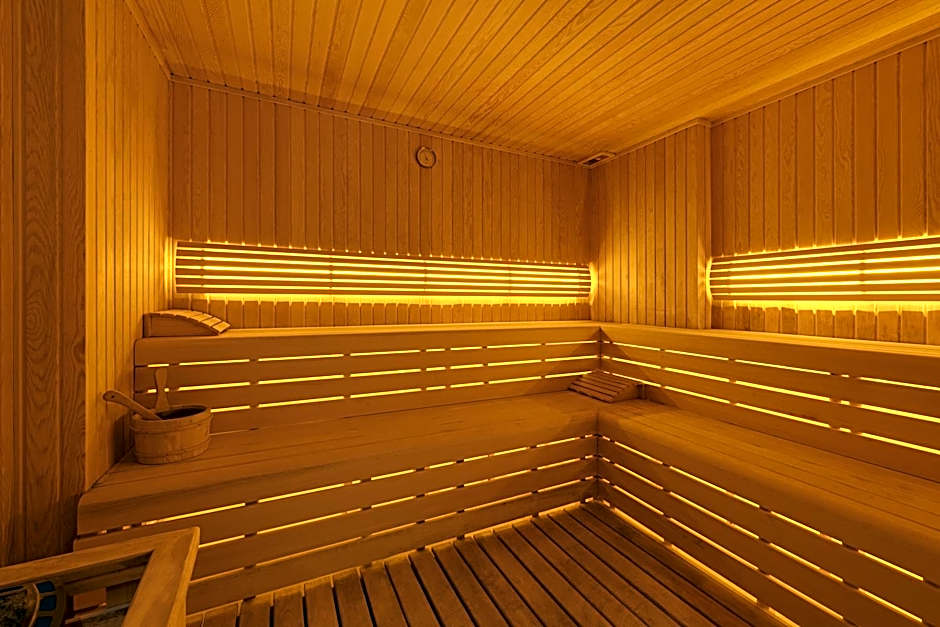 Gleam Collection Hotel