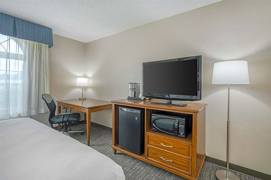 SureStay Plus Hotel by Best Western Elizabethtown Hershey
