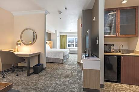 Suite, 1 King, Sofa bed, Trundle bed