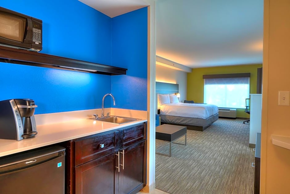 Holiday Inn Express Hotel & Suites Mobile Saraland, an IHG Hotel