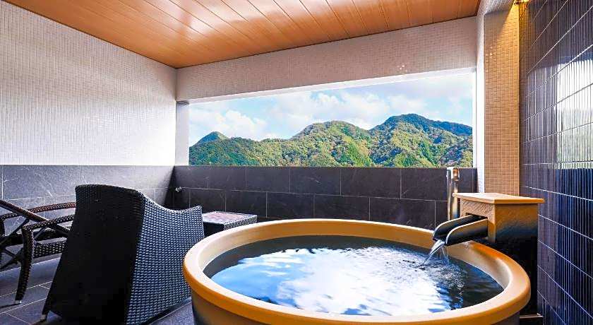 Kawaguchiya Riverside Hotel