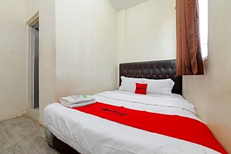 RedDoorz @ Cikitsu Batam