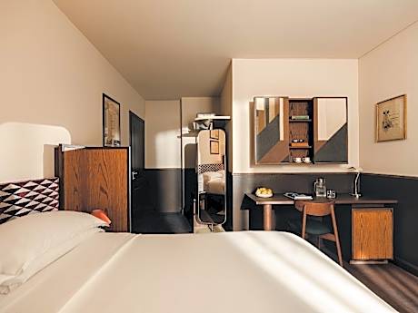 Delux Double Room with Balcony