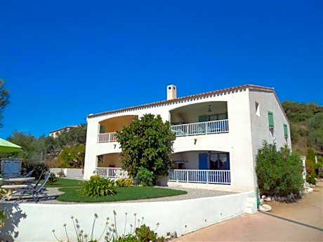 Résidence U MELU GRAND T3 ROUGE en rez de jardin