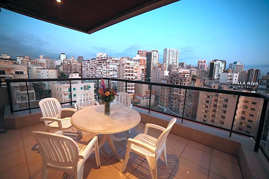 Holiday Home Suites