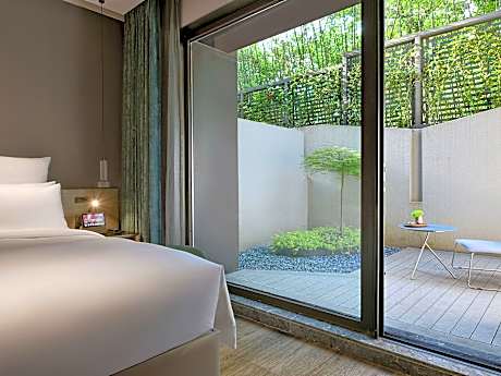 Mozhu Courtyard King Room