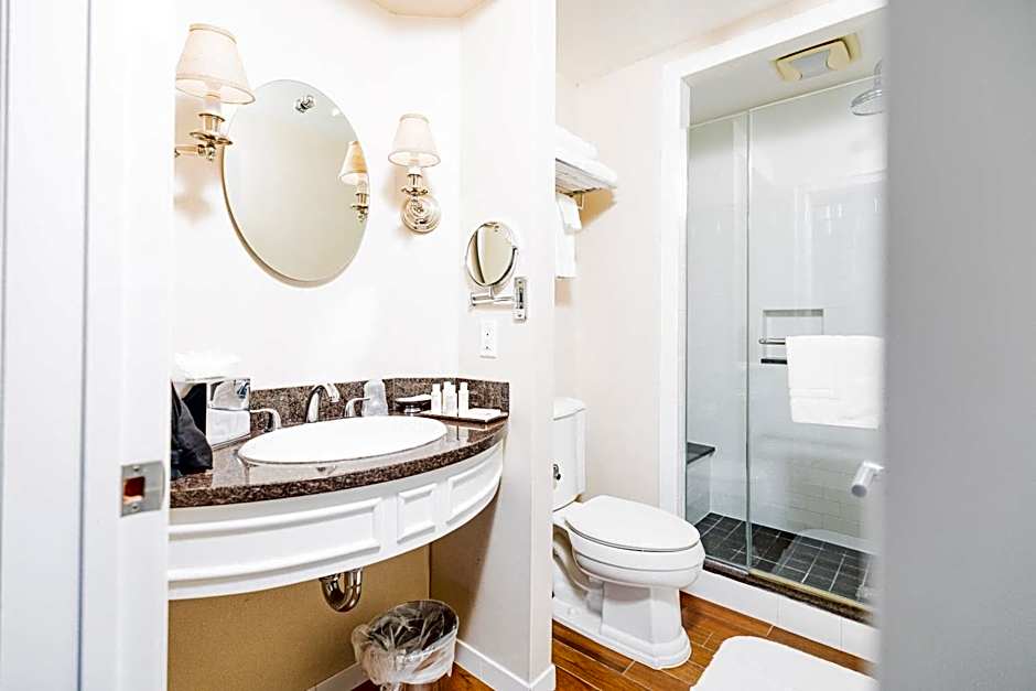 Danfords Hotel & Marina