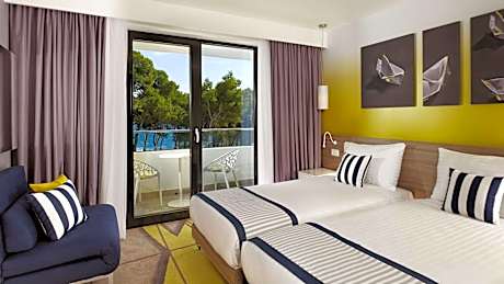 Superior Twin Room with Balcony and Pool View