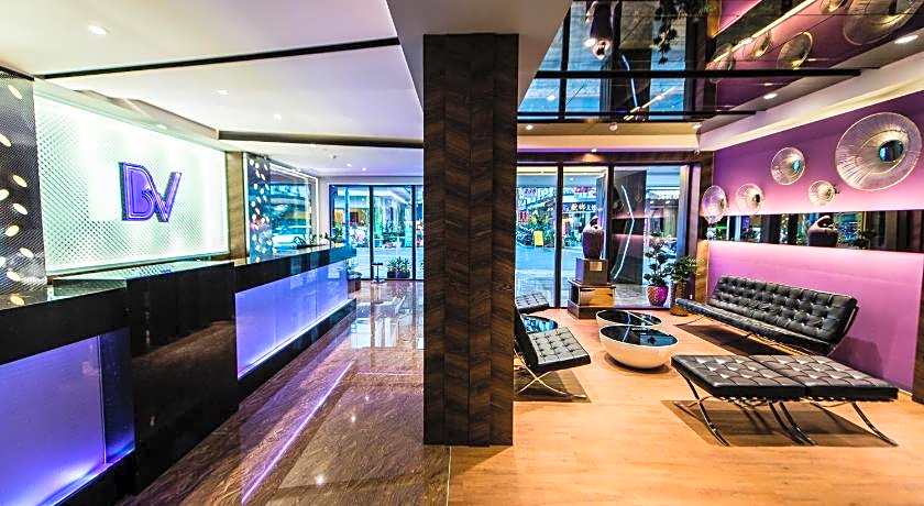 Six Fukun Hotel