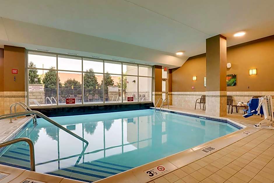 Drury Inn & Suites Grand Rapids