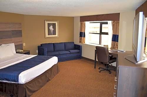Baymont by Wyndham Downtown Detroit