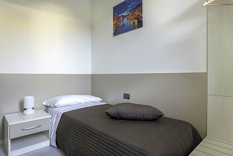 Easy Venice Rooms 1-2