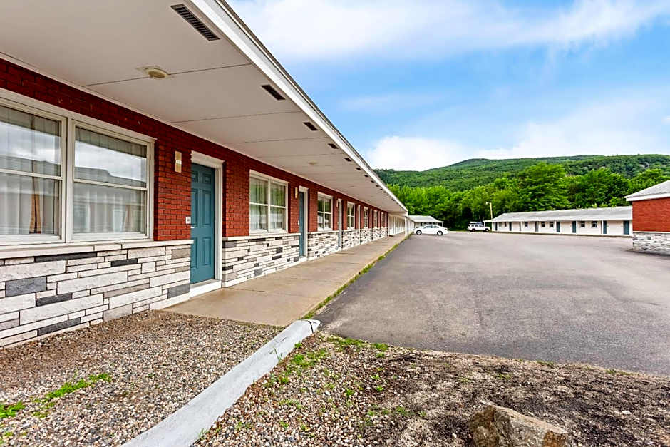 Quality Inn & Suites Gorham White Mountains